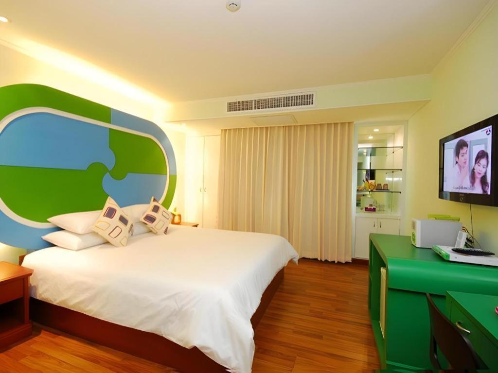 Hip Hotel Бангкок Екстер'єр фото