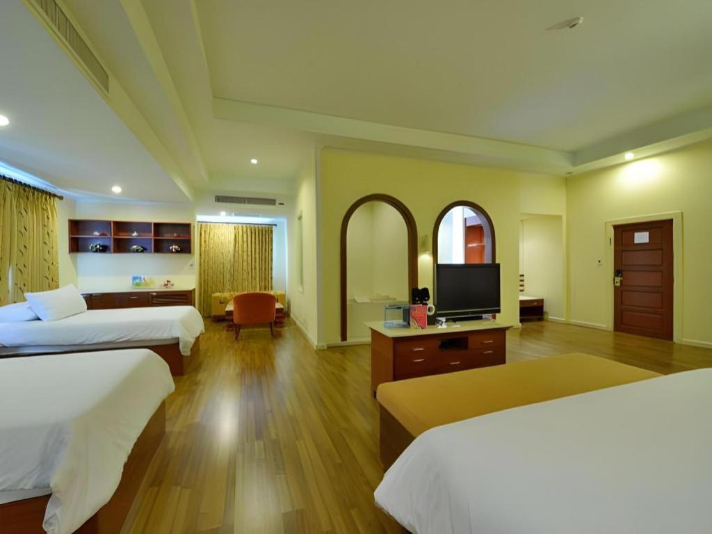 Hip Hotel Бангкок Екстер'єр фото