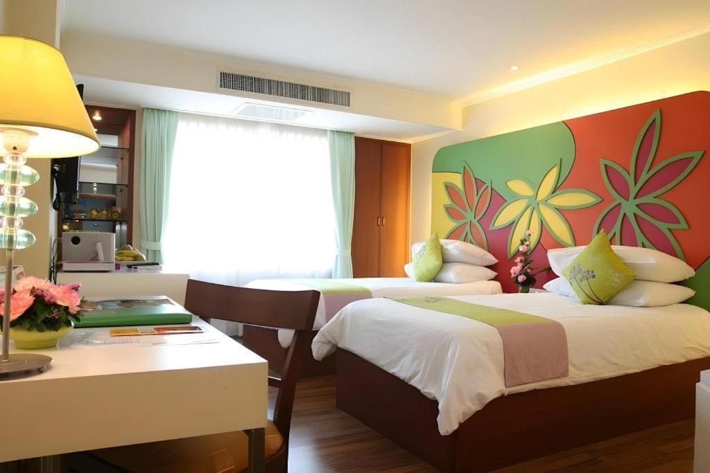Hip Hotel Бангкок Екстер'єр фото