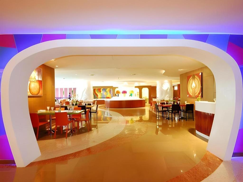 Hip Hotel Бангкок Екстер'єр фото