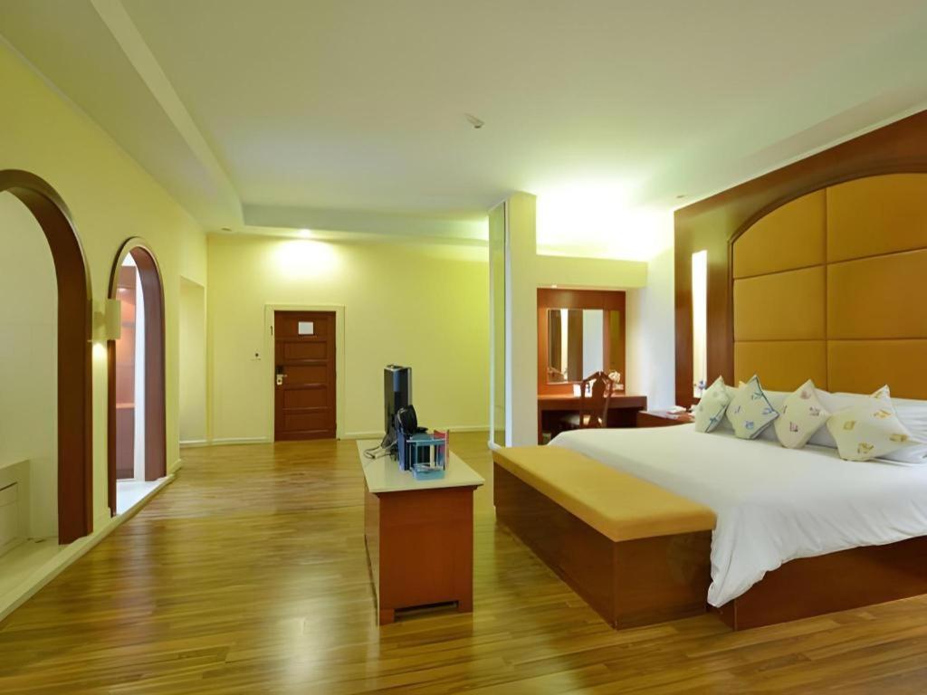 Hip Hotel Бангкок Екстер'єр фото