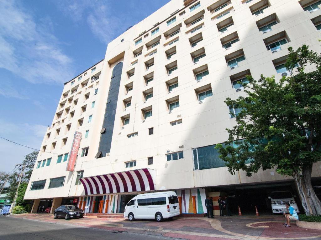 Hip Hotel Бангкок Екстер'єр фото